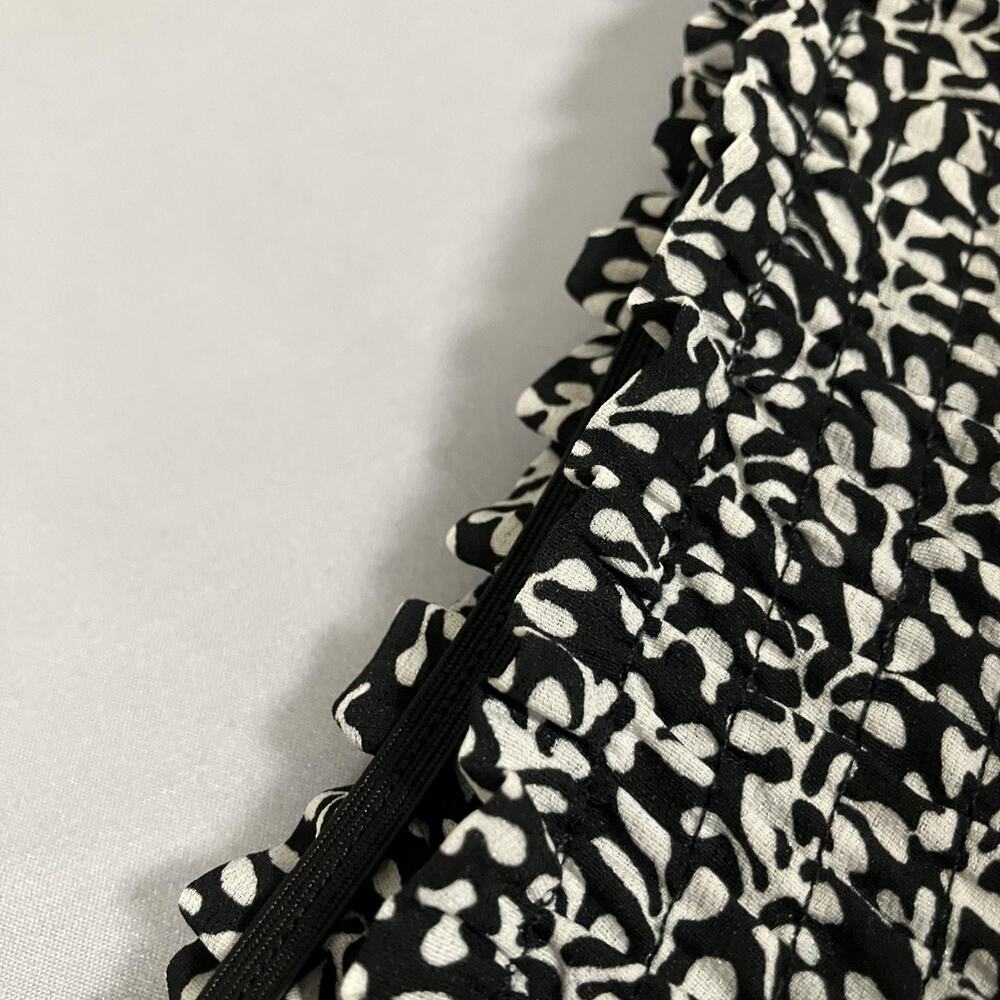 Black White Floral Blouse Womens XL Smocked Neck 3/4 Sleeve Pullover Top Casual - Picture 11 of 16